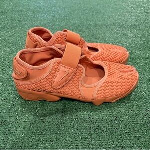 Nike Air Rift Healing Orange Women's Sz 12 Sneaker HM8288-800 RARE B grade